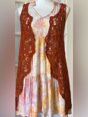 Boho Crochet Lace Vest Rust Open Front Festival Layering Small